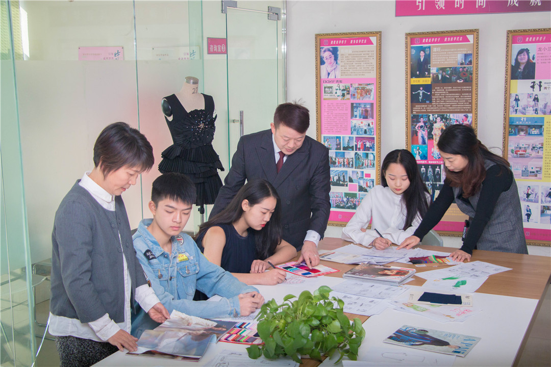 京华服装职业技术学校 京华服装职业技术学校